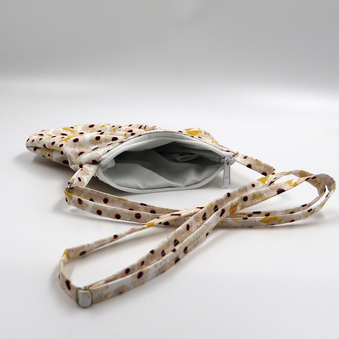 Girl's Crossbody Bag Ellie B White Magriki