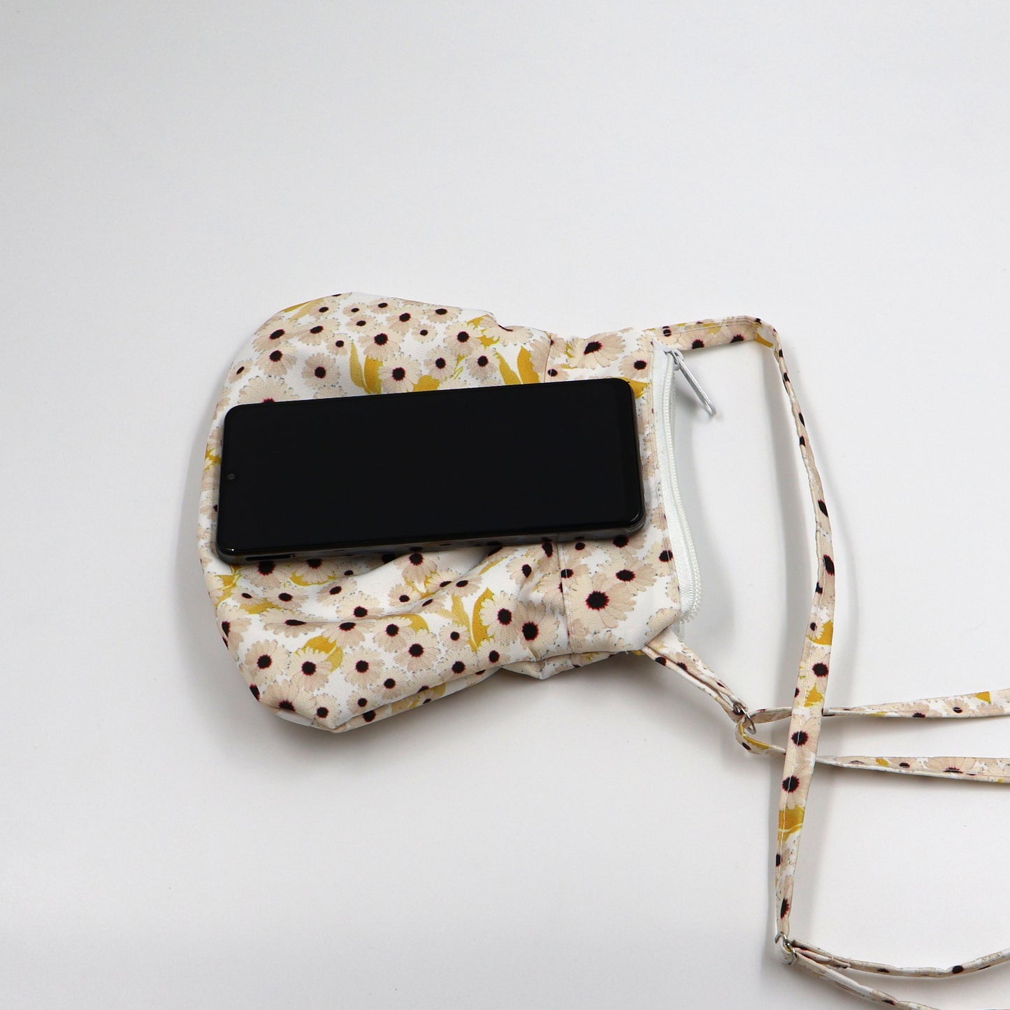 Girl's Crossbody Bag Ellie B White Magriki