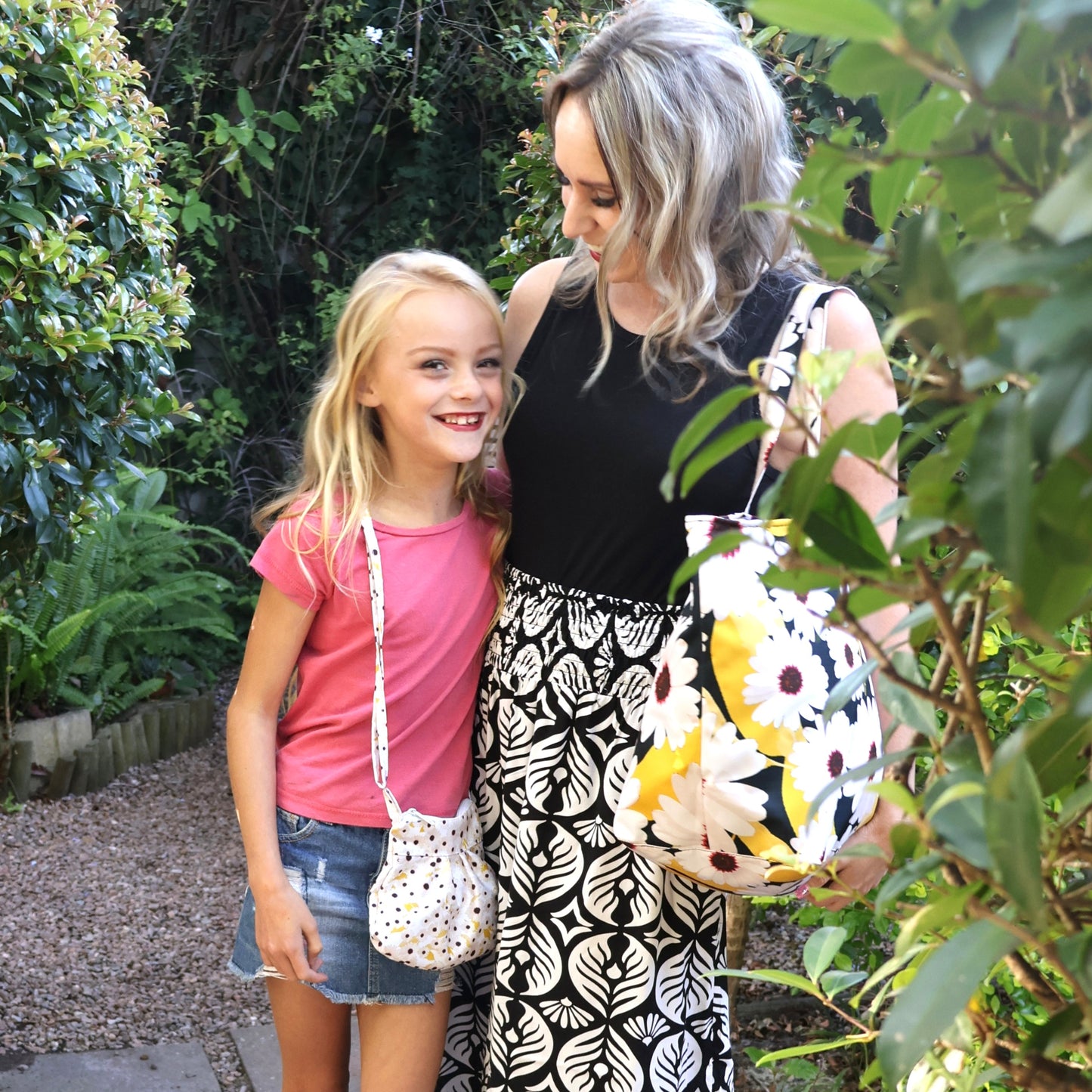 Girl's Crossbody Bag Ellie B White Magriki