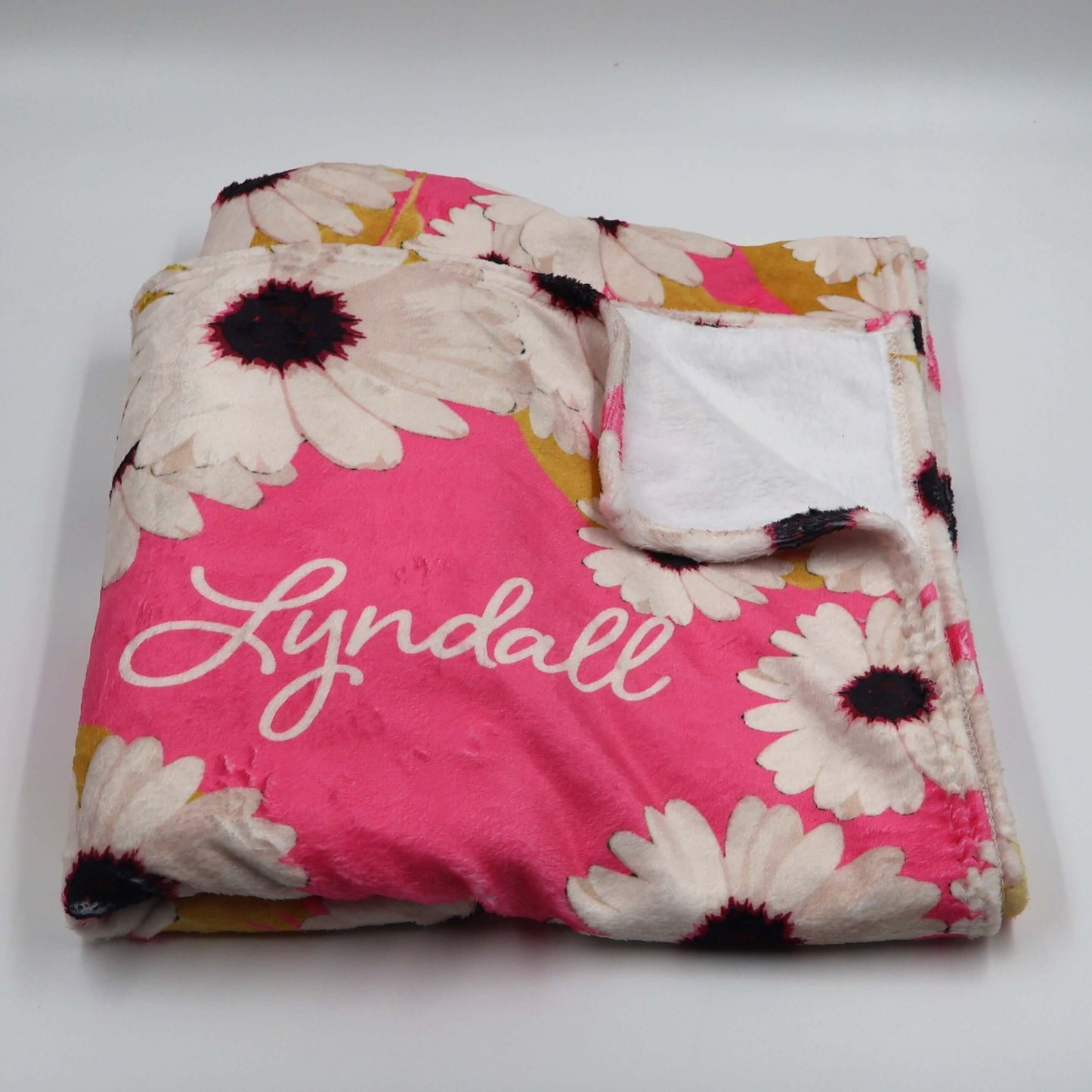 Pink Magriki Super Soft Fleece Blanket