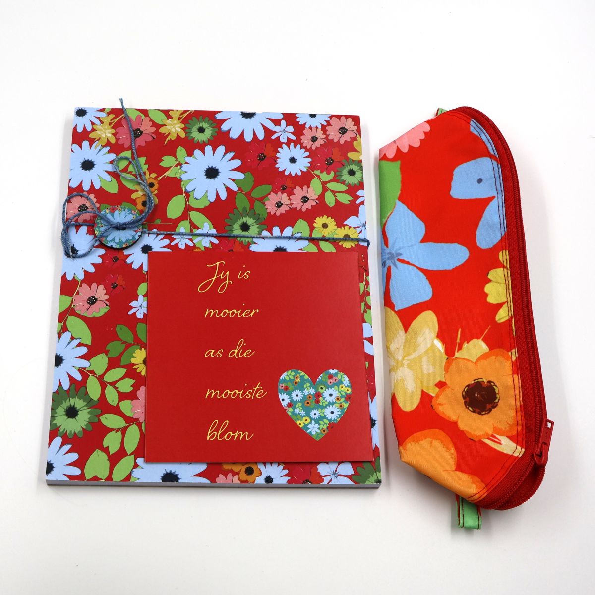 Creative Artist Gift Box with A4 Sketchpad and Pencil Case | Ellie B Red Daisy