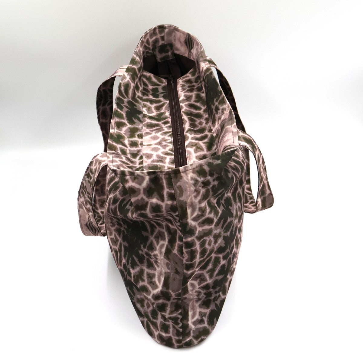 Letheba Zipped Tote –Dusky Mauve/Grey Giraffe Pattern